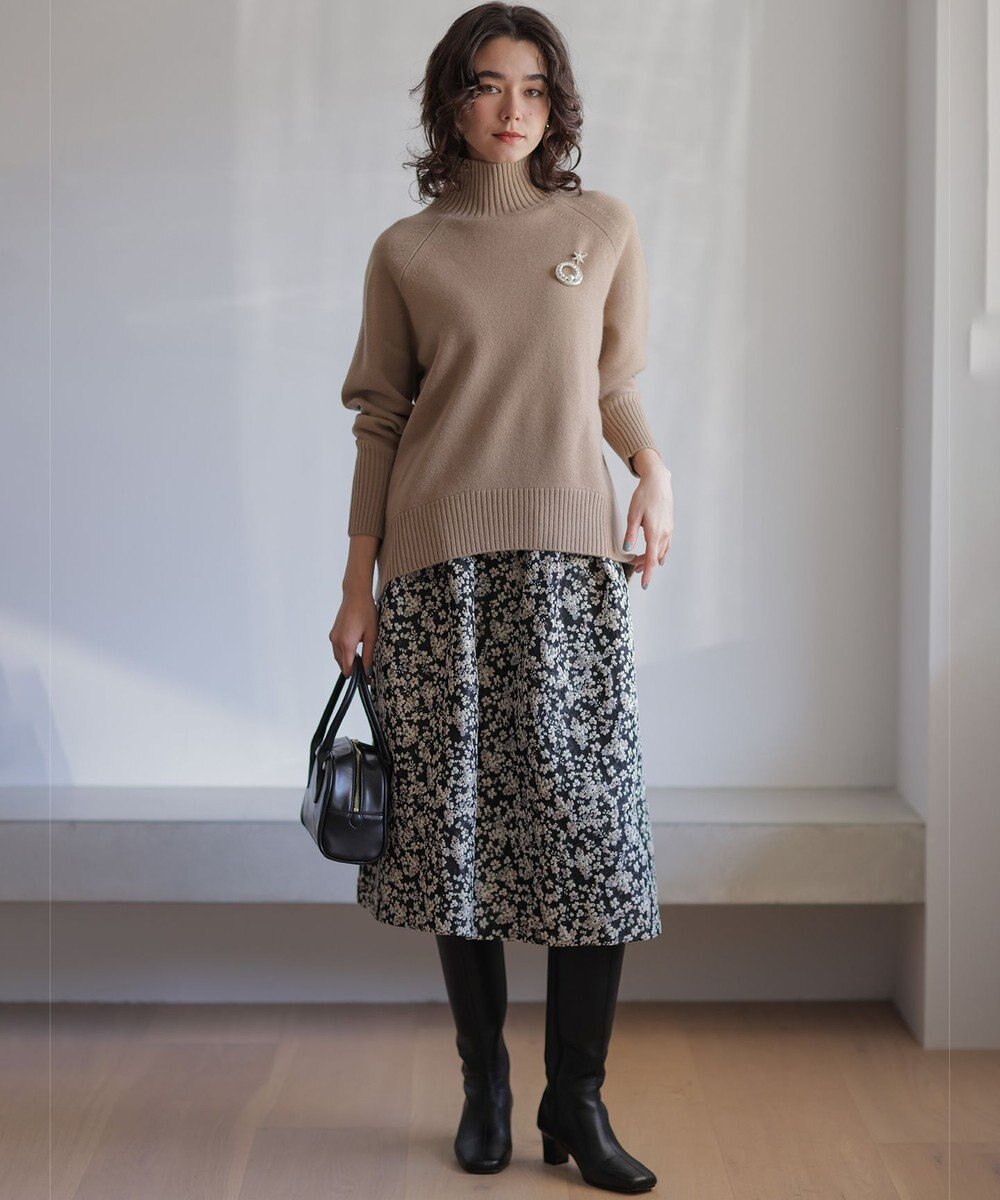 組曲 S 【加藤ローサさん着用】フラワージャカード スカート 