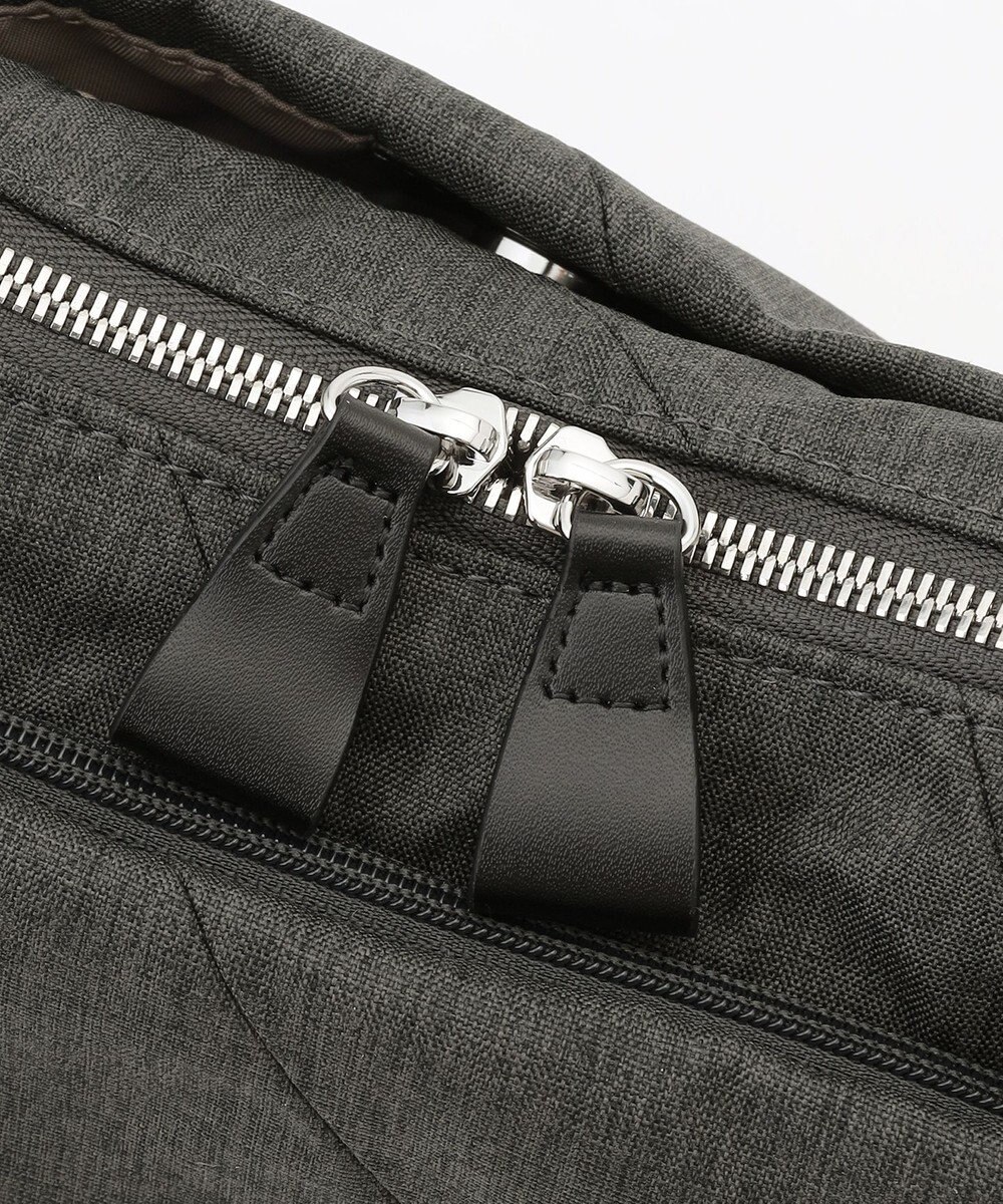 Y'SACCS ストリームラインショルダー 