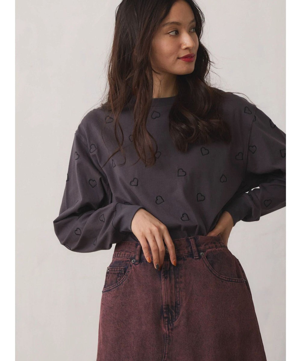 Green Parks ・Ｄｏｕｂｌｅ　Ｆｌａｇｓ　ハート刺繍ロンＴ 