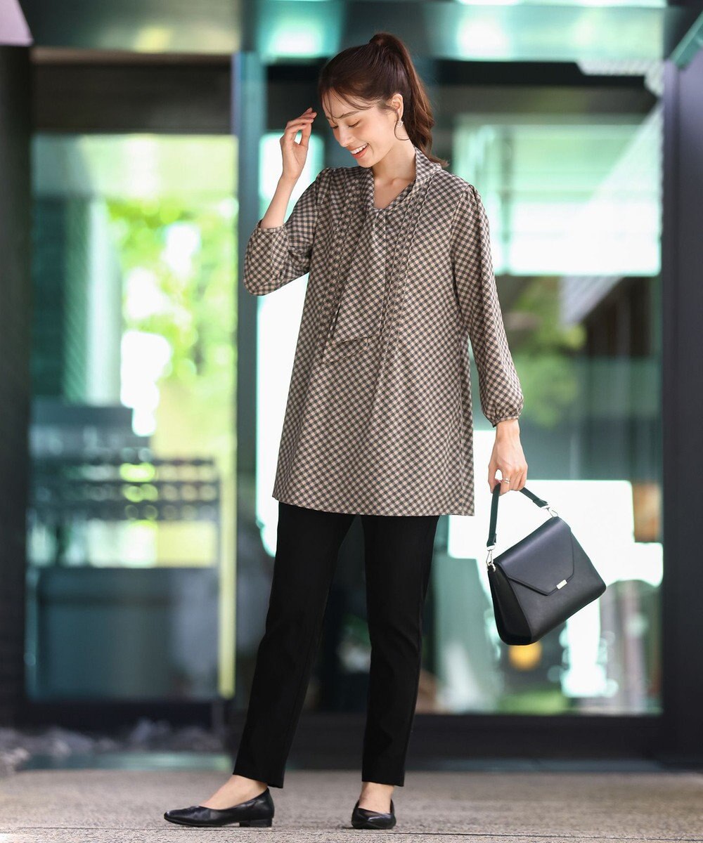 Tiaclasse 【接触冷感・洗える】はき痩せ美脚パンツ 