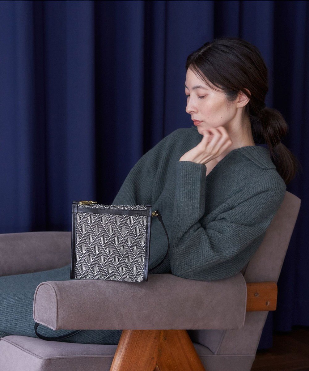 MIYABIYA LAQUOH クロス柄ジャガードショルダーバッグ 