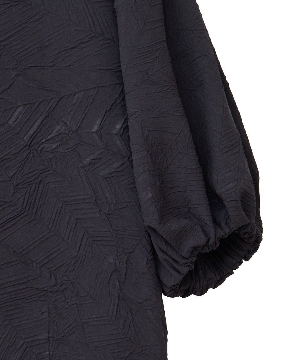 Green Parks ■ＥＳＣＡＲ　エンボスＶネックワンピース 