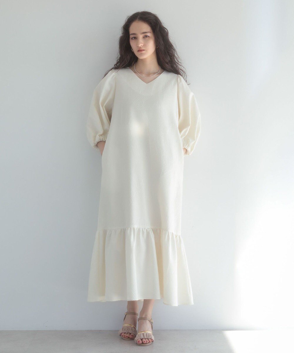 Green Parks ■ＥＳＣＡＲ　エンボスＶネックワンピース 