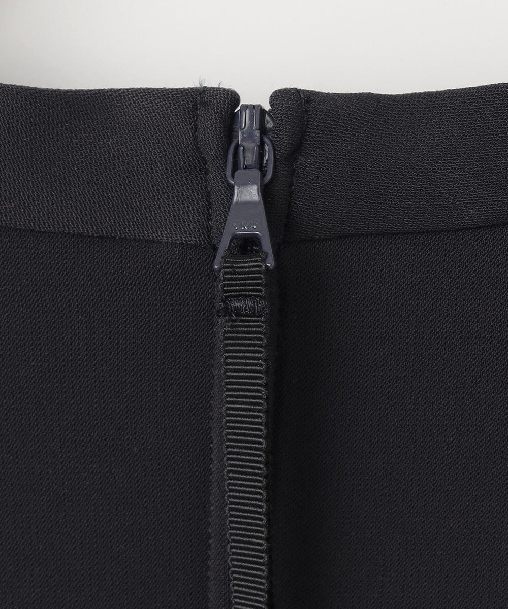 #Newans 〈亀恭子さんコラボ〉パネルタックAラインブラウス 