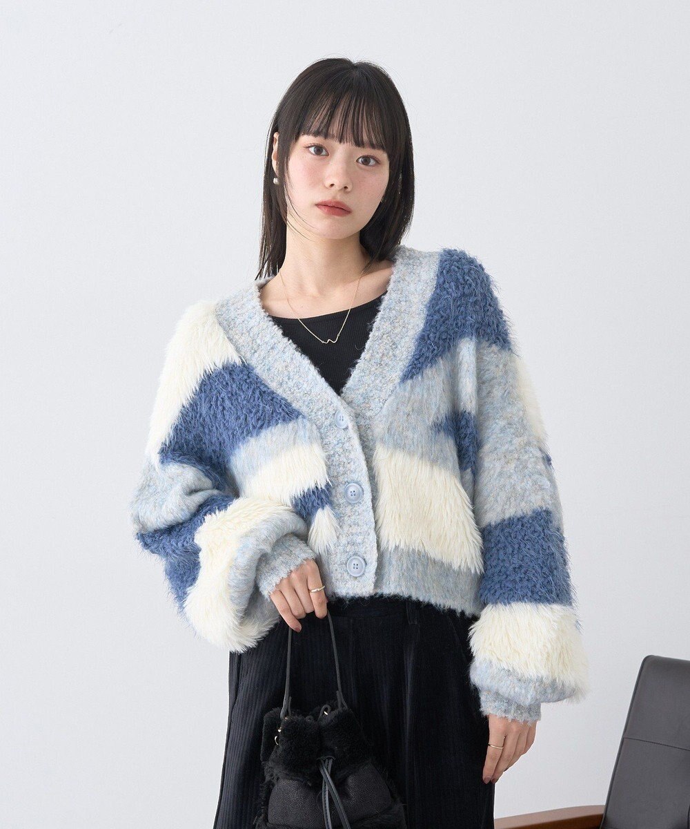 earth music&ecology ポンポンヤーンミックスインターシャカーディガン 