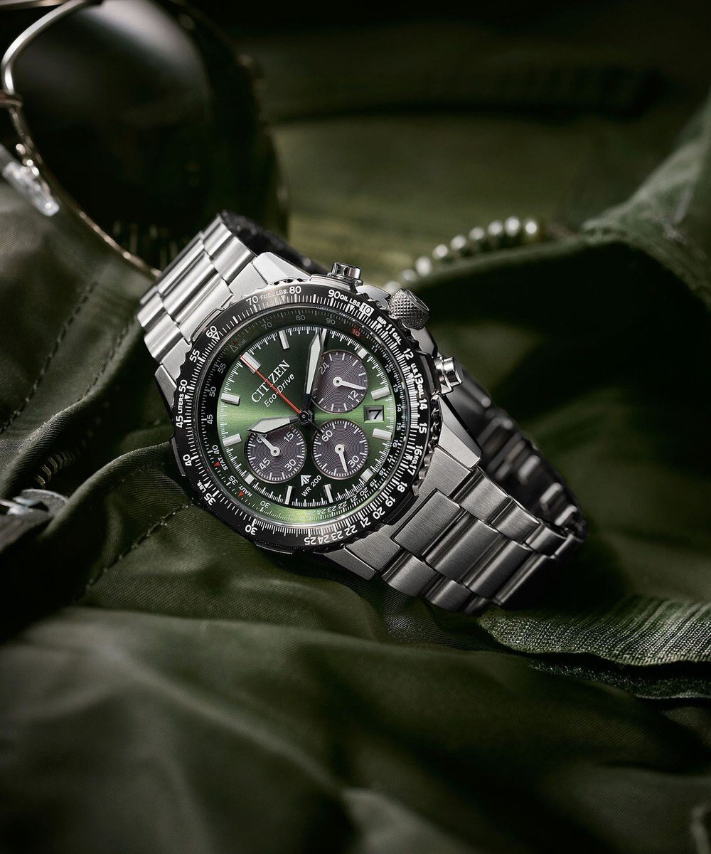 CITIZEN 【電池交換不要/20気圧防水/クロノグラフ】ケース40mmのパイロットウオッチ 
