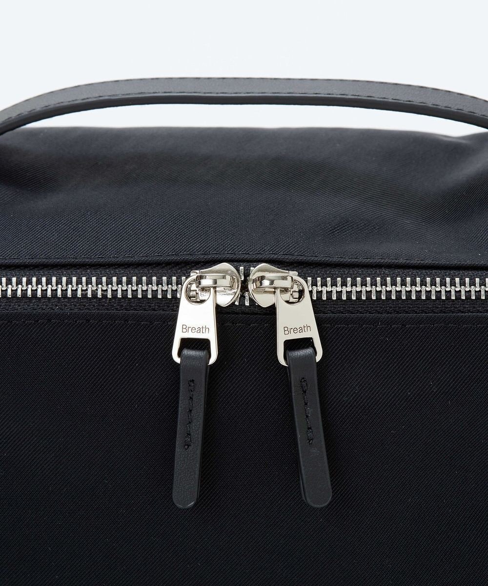 TOPKAPI 【Breath TOPKAPI】【撥水】マット ナイロン ボックス型 ショルダーバッグ 