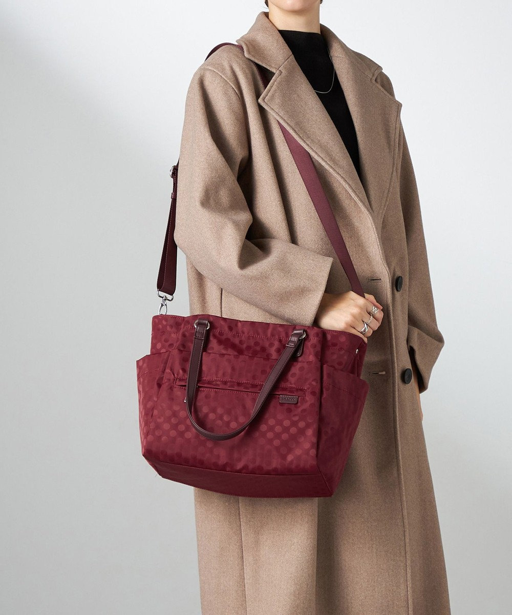 Y'SACCS ドットジャガードポーチ付きトートバッグ 