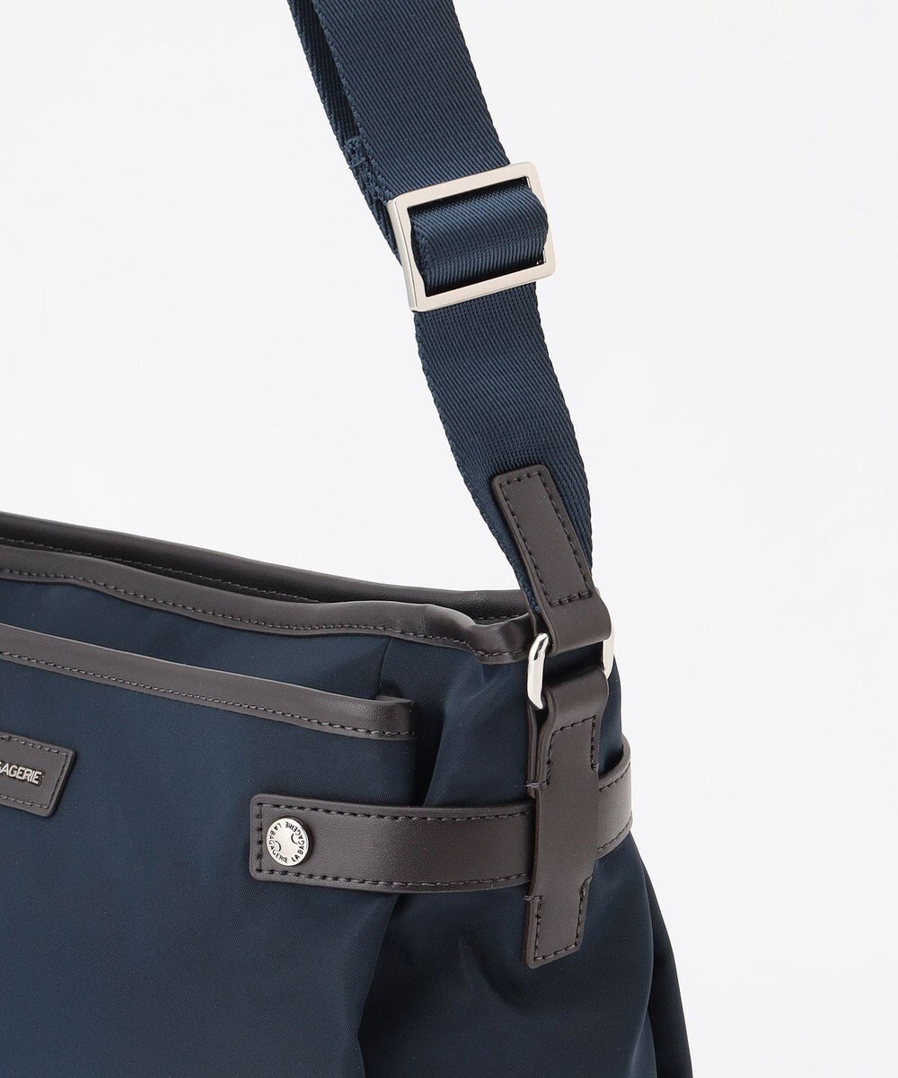 LA BAGAGERIE 【撥水ナイロン】ベーシックショルダー 