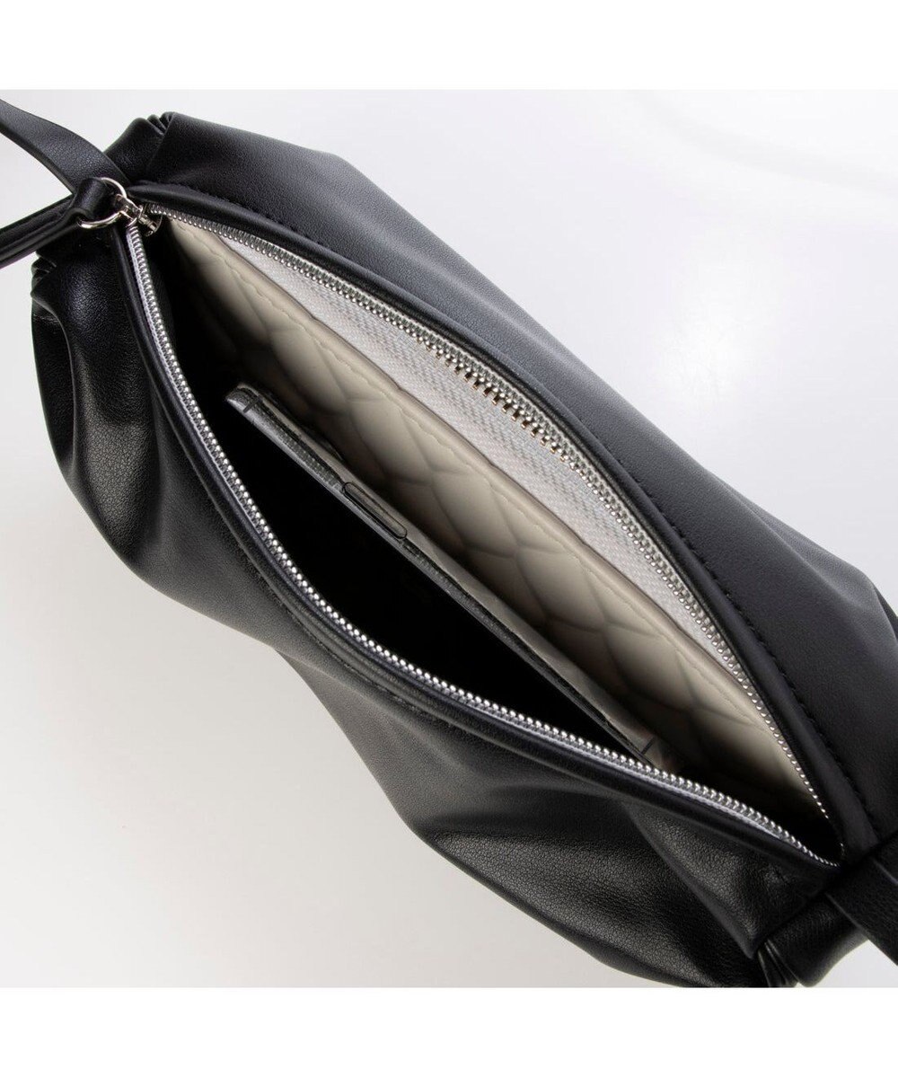 UNBILLION カシュカシュ cachecache / ギョウザ型ミニショルダー 