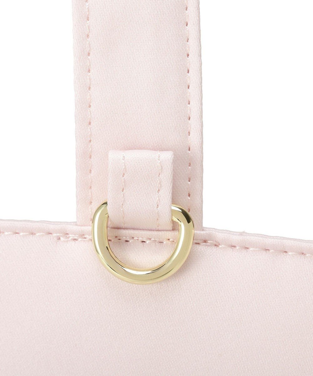 Maison de FLEUR サテンフロントフリルスクエアトートバッグ 