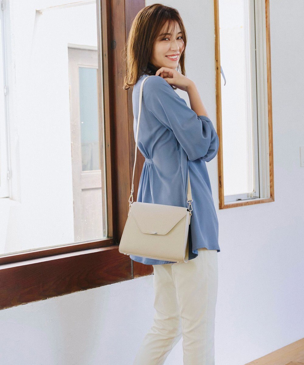 Tiaclasse   【洗える】バックシャーリングスキッパーチュニックブラウス 