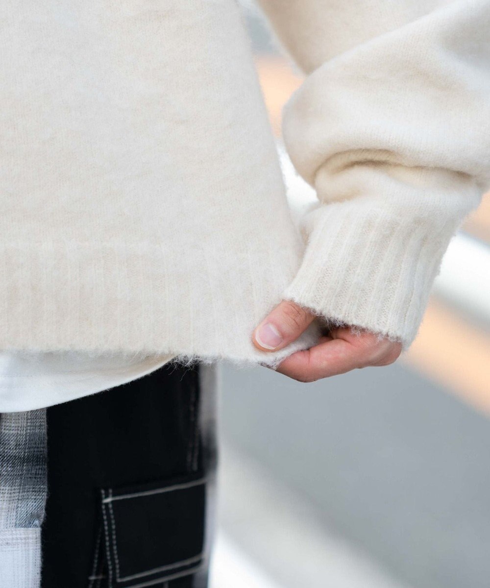 WEGO 【ユニセックス着用ITEM/MLサイズ展開/25年秋冬新作】ファジーグラフィックプルオーバー 