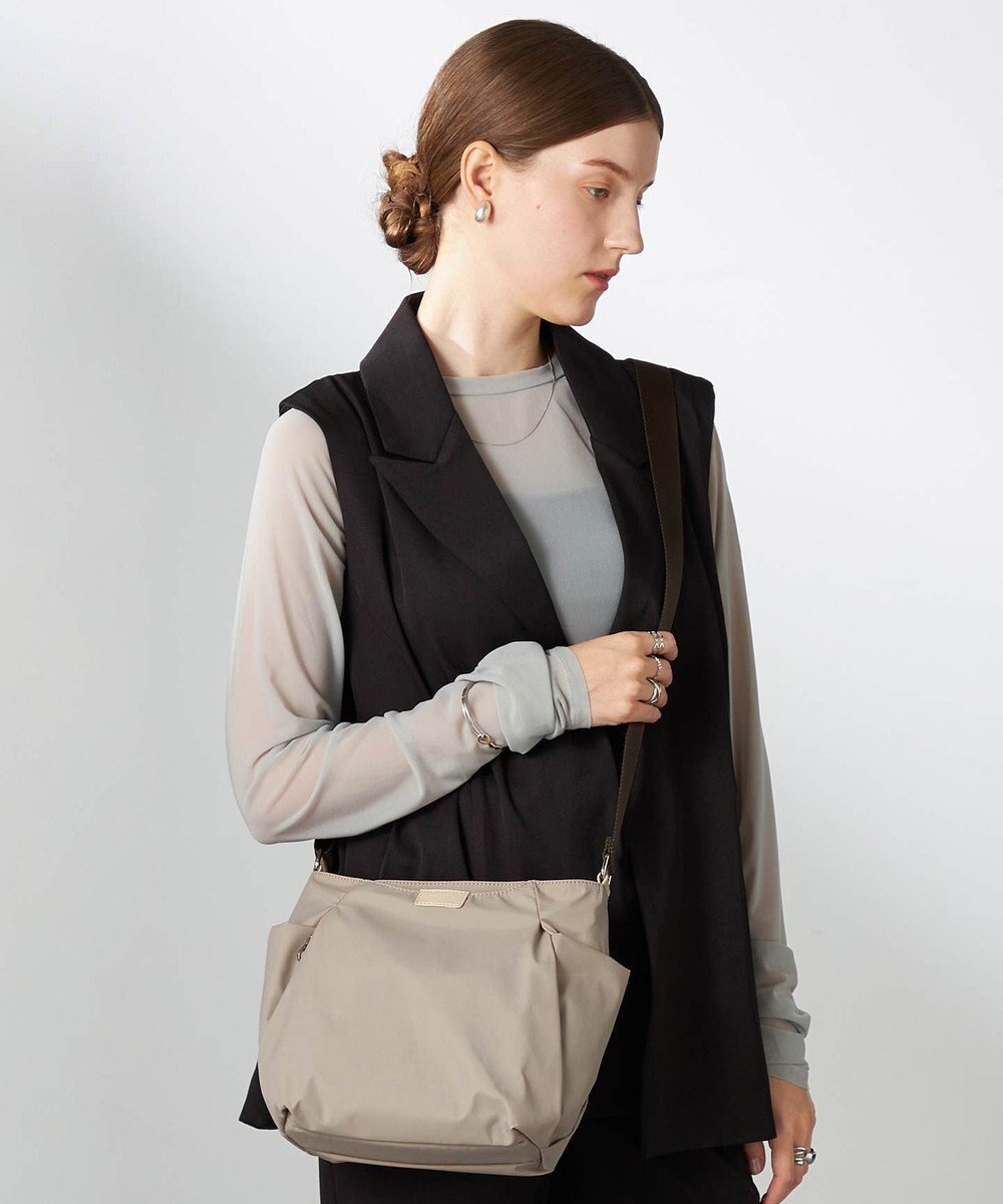 Y'SACCS 【ナイロンタフタ】トラベルショルダー mini 