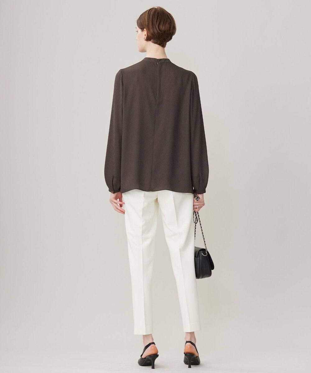 ICB 【接触冷感・UVケア・速乾・洗える】BackSatinAmunzen ハイネックブラウス 