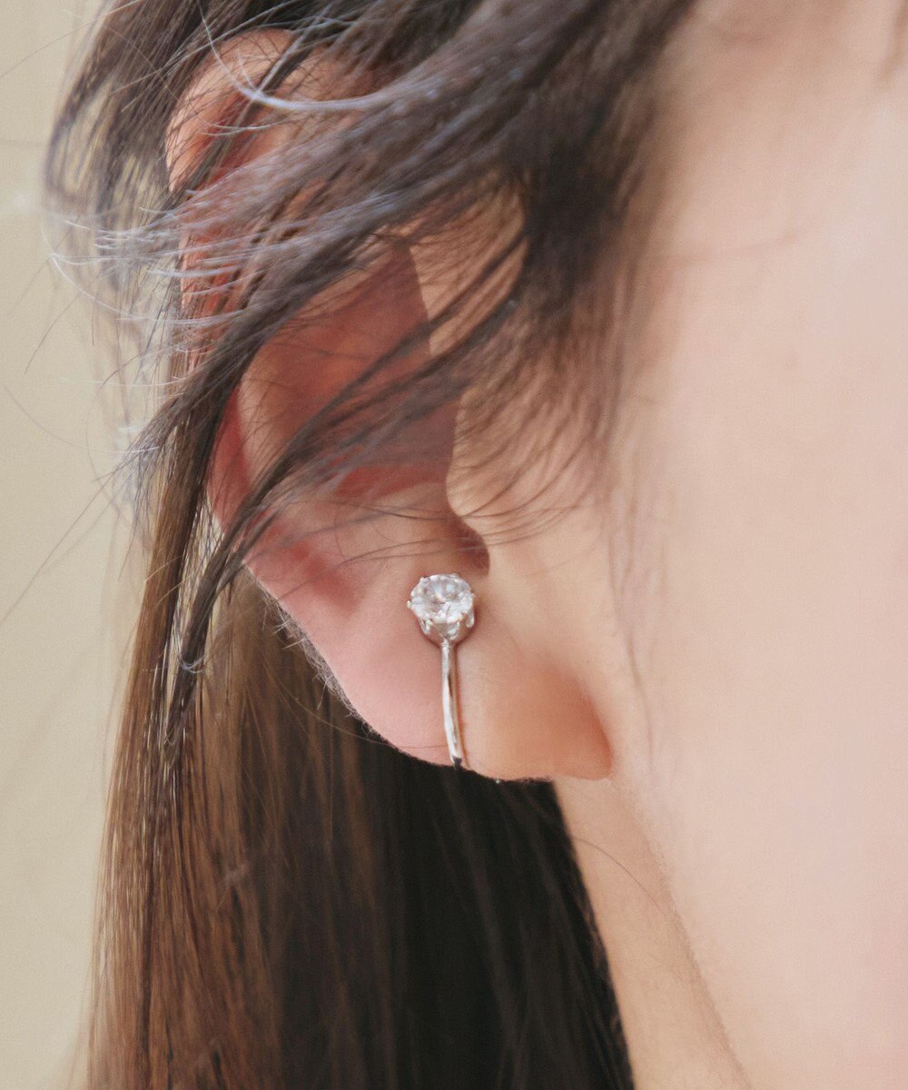 Tiaclasse ワンポイントクリスタルイヤリング 