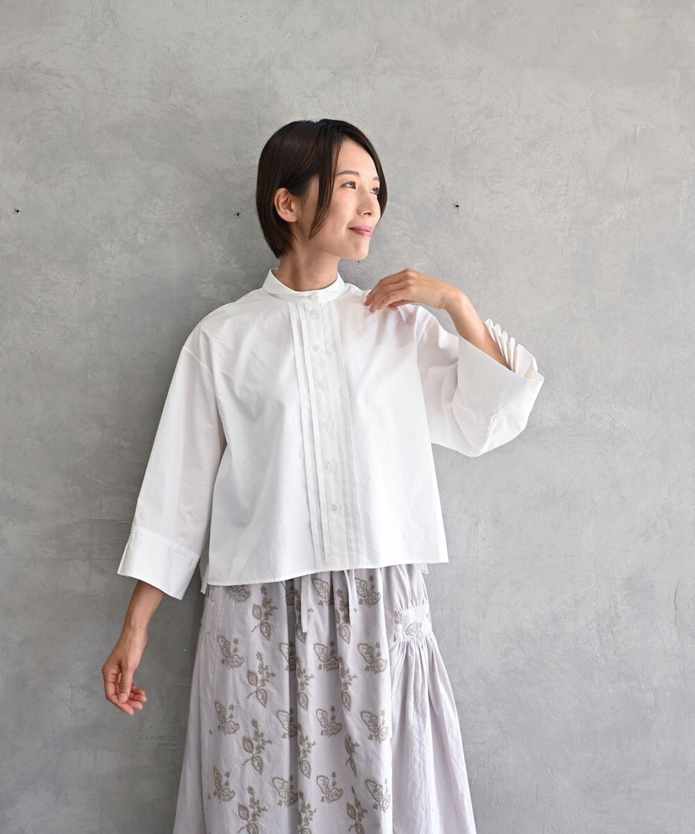 muuc 〈遠州織物の工場で織られた上質なコットン生地〉〈ブロード生地〉フロントタック プリーツ八分袖ブラウス 