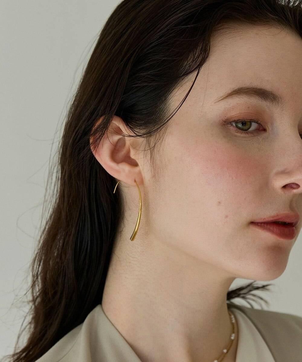 Phoebe 〈金属アレルギー対応〉エアリーフックピアス　ゴールド　ステンレス 