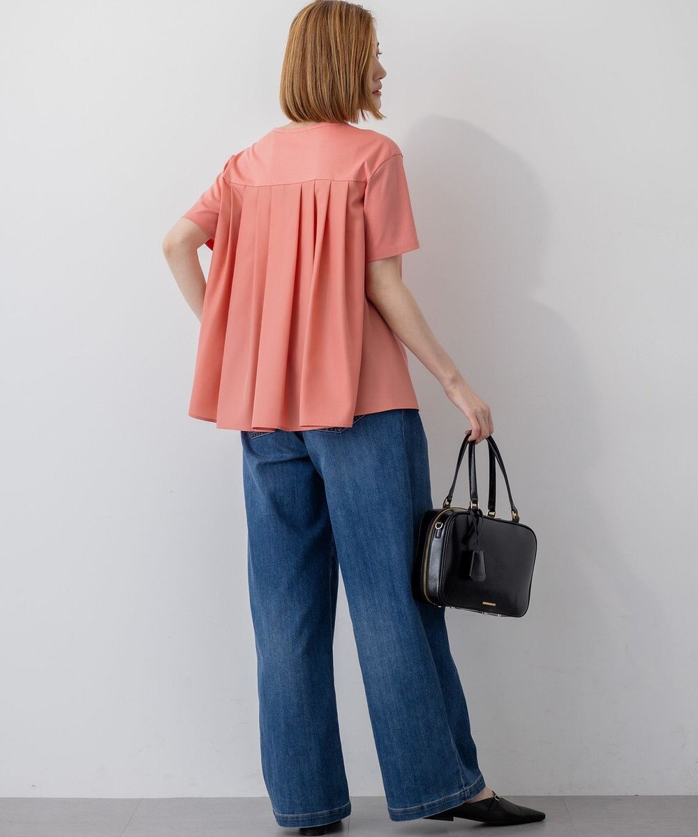 23区 L 【汗じみ防止/洗える】スムースデザイン バックフレア カットソー 