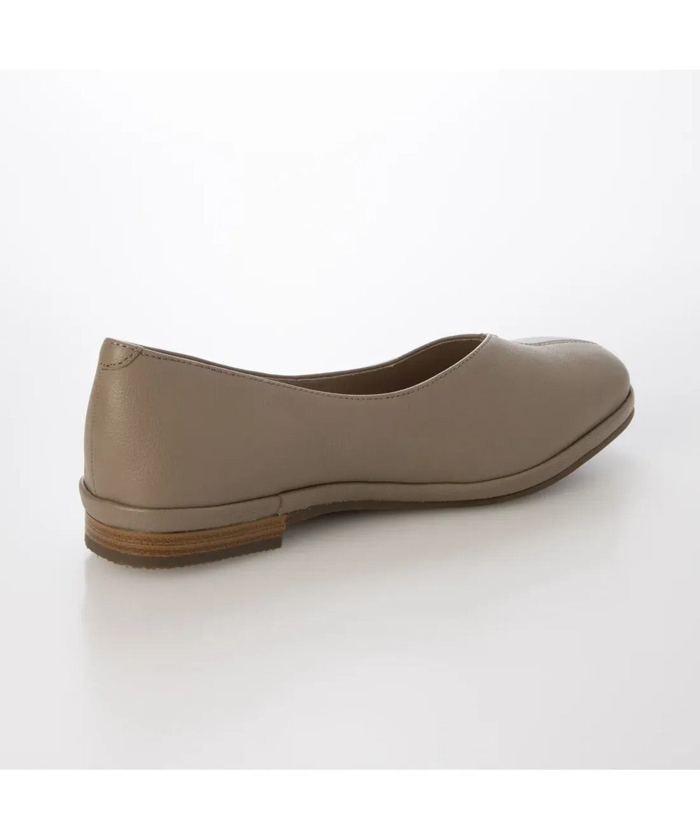 ing <ing>【WEB限定】【サスティナブル】スクエアトゥVカットフラットパンプス 