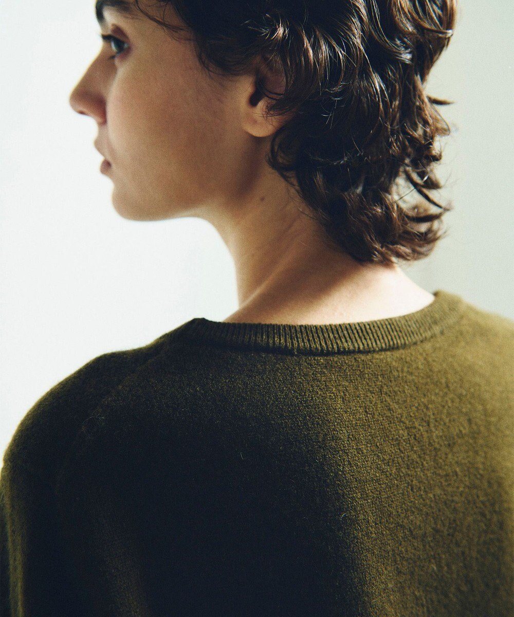 GRACE CONTINENTAL エンブレム刺繍ニットトップ 