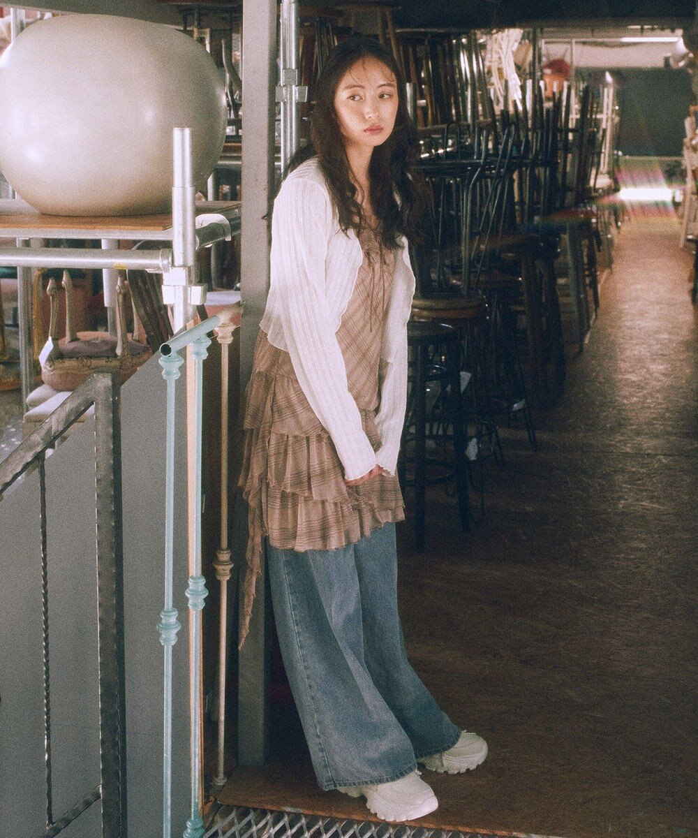 earth music&ecology 【チャーム付き】ＯＲｉｅｎｔａｌ　ＴＲａｆｆｉｃ　パールチャームスニーカー 