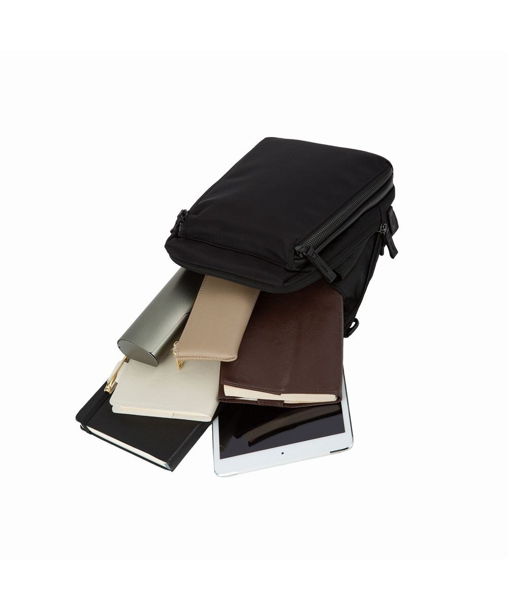 ACE BAGS & LUGGAGE ace. メトレクス ショルダーバッグ  軽量 縦型 19111 エース 