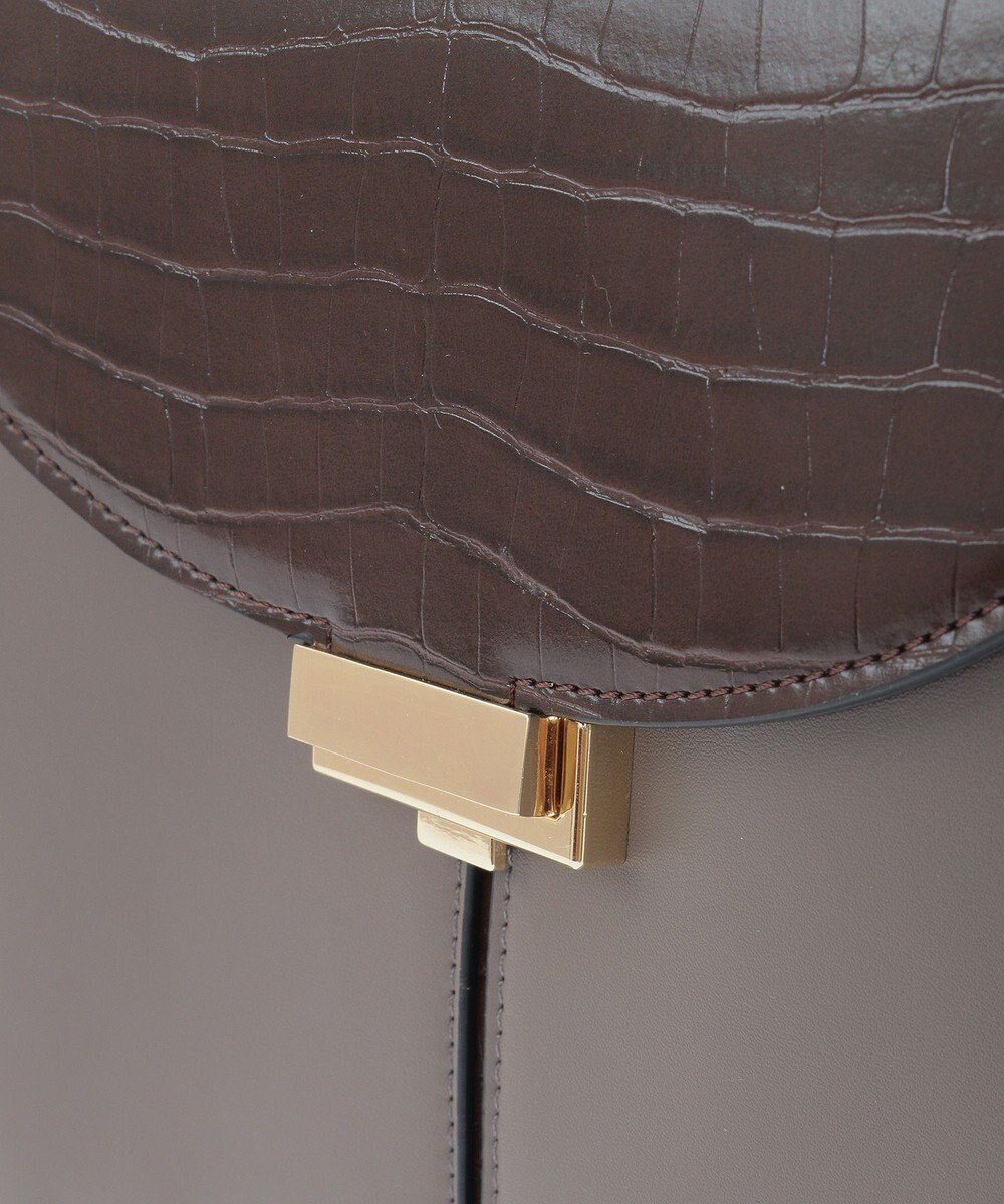 YECCA VECCA 配色メタルポイントバッグ 