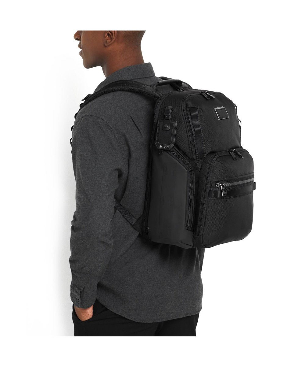 TUMI  メンズ  Alpha Bravo 「サーチ」バックパック 