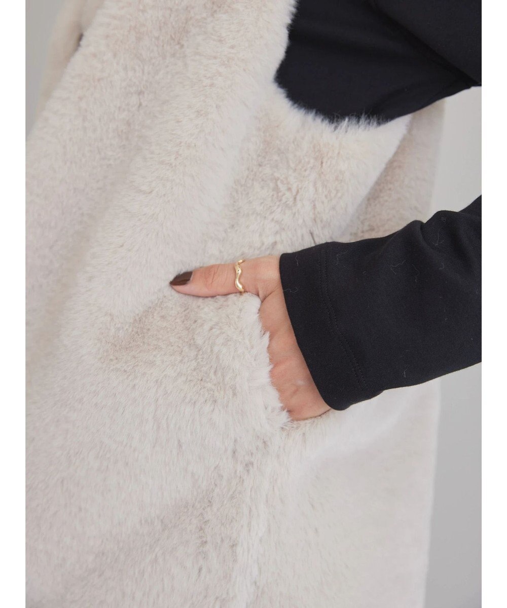 AMERICAN HOLIC 丈違いフェイクファーベスト 