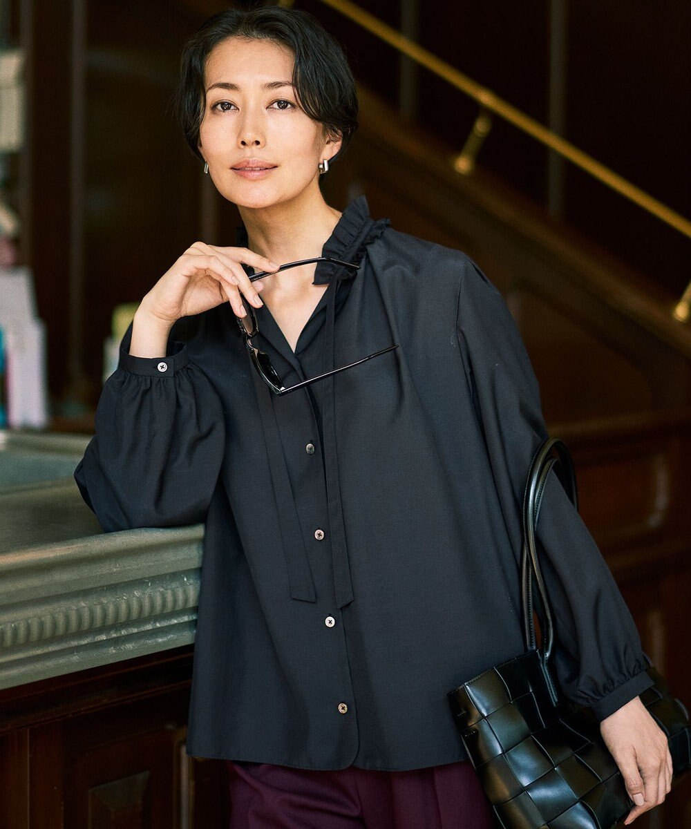 自由区 【SHIHOさん着用】ブライトローン ブラウス 