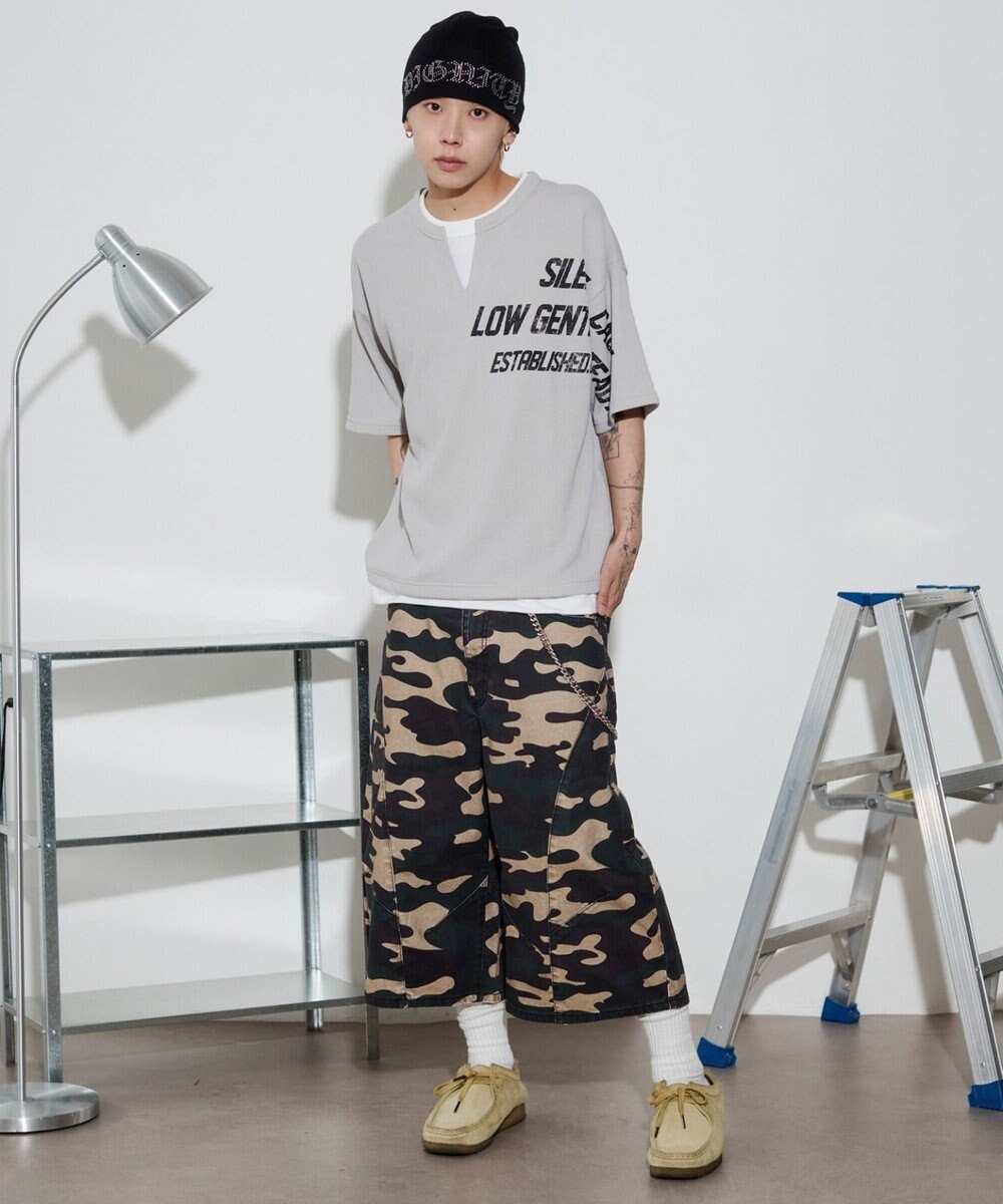 WEGO 【ユニセックス着用ITEM/MLサイズ展開】キーネックフェイクレイヤードグラフィックT（SS） 