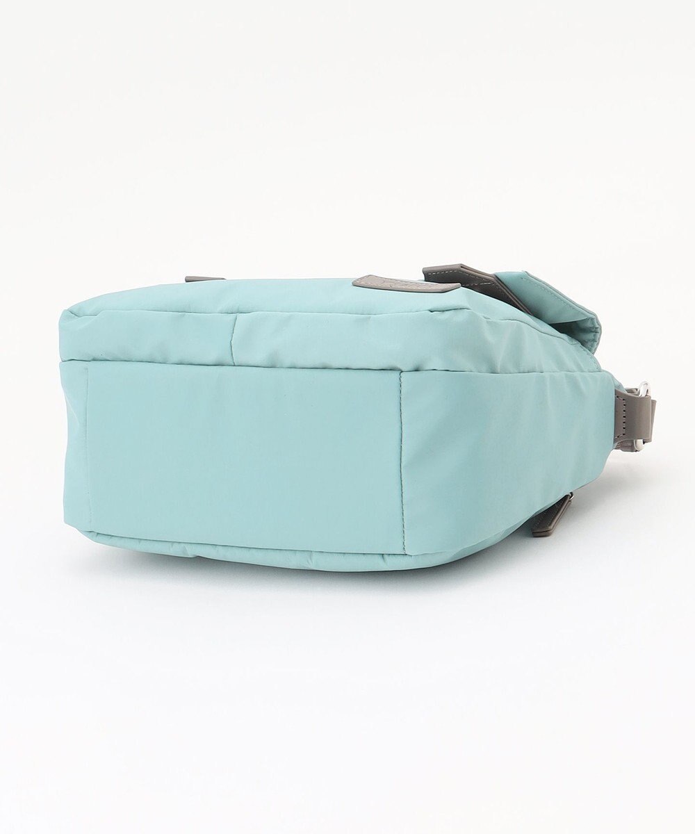 Y'SACCS ダブルタブ　トラベルポシェット 