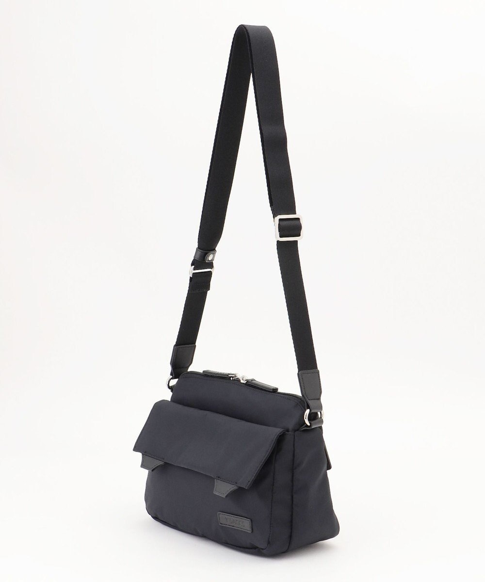 Y'SACCS ダブルタブ　トラベルポシェット 