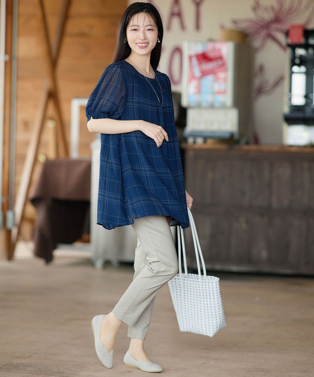 Tiaclasse L 麻混ストレッチテーパードパンツ 