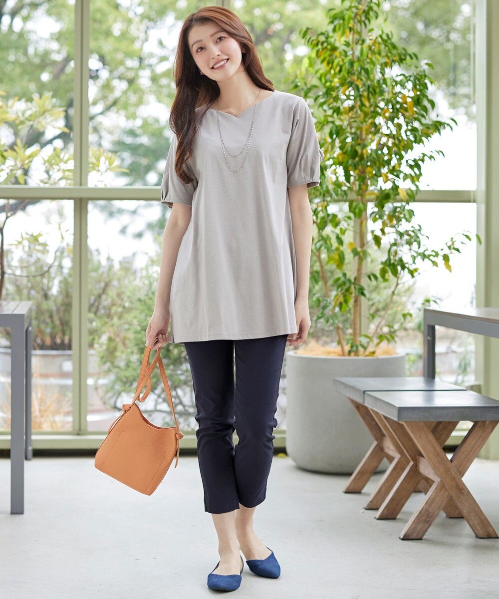 Tiaclasse L 麻混ストレッチテーパードパンツ 