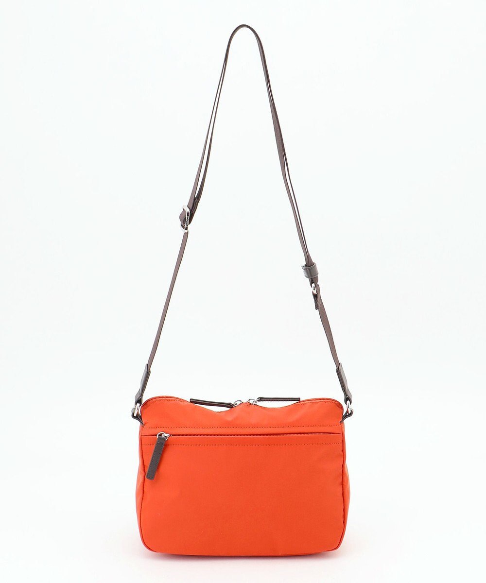 Y'SACCS ダブルタブ　トラベルポシェット 