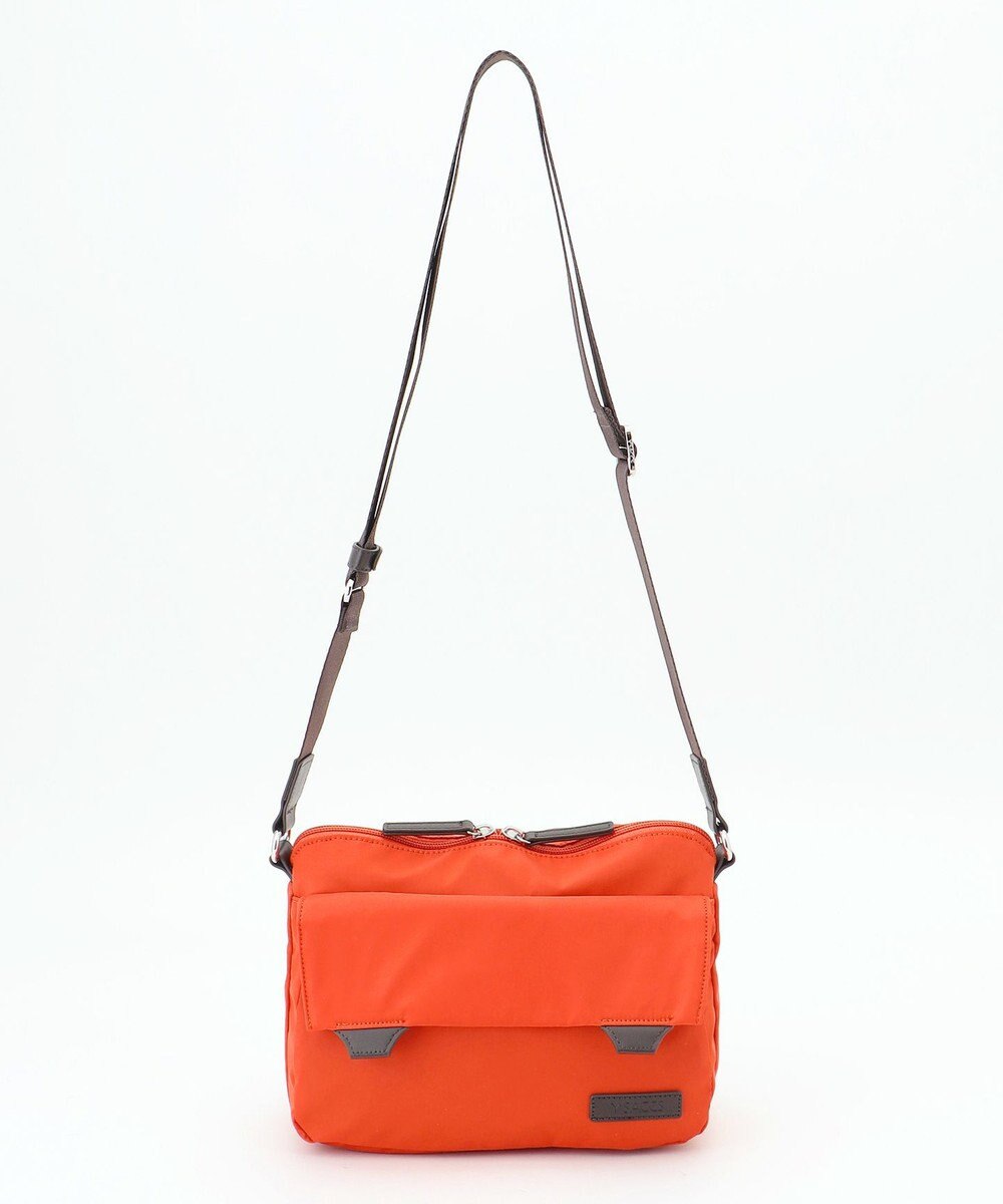 Y'SACCS ダブルタブ　トラベルポシェット 