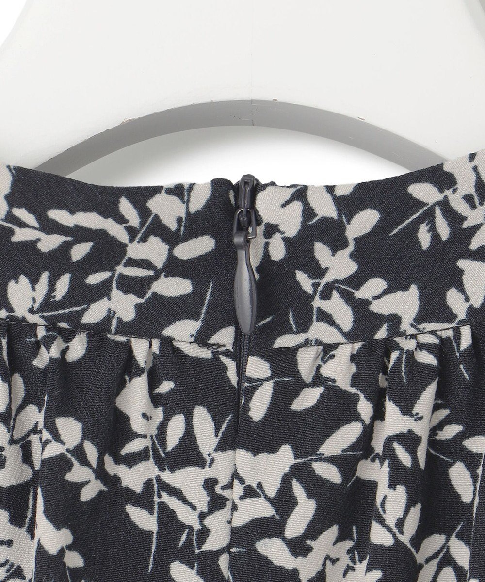 23区 【洗える】シャドーリーフ プリント ブラウス 