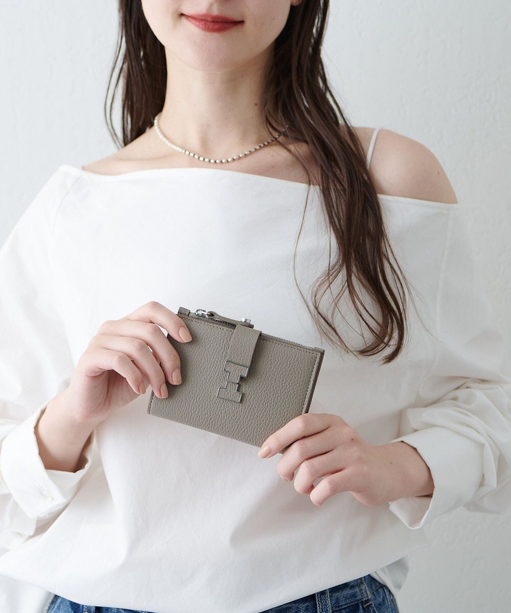 IACUCCI アバ ハーフウォレット CERVO 