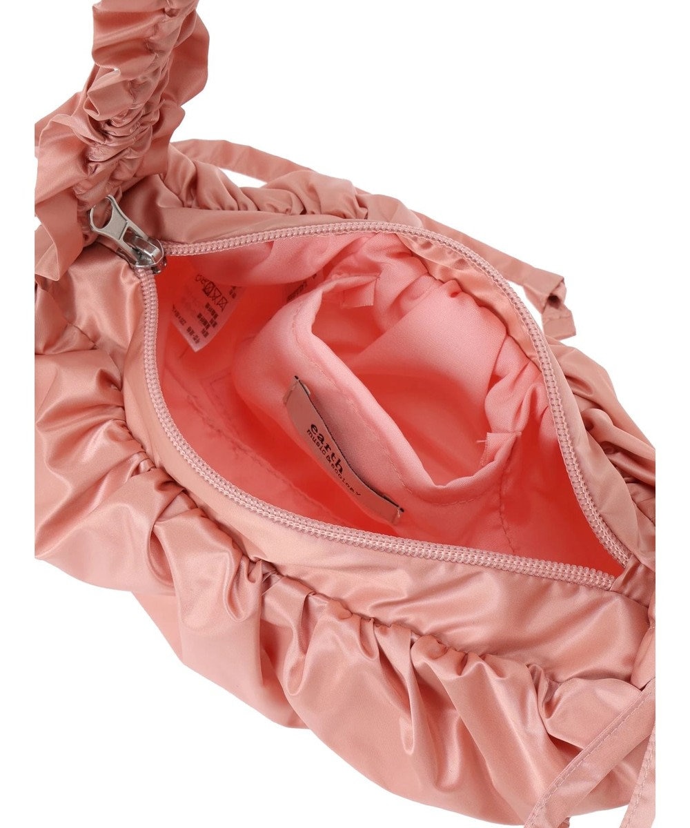 earth music&ecology ギャザーボディバッグ 