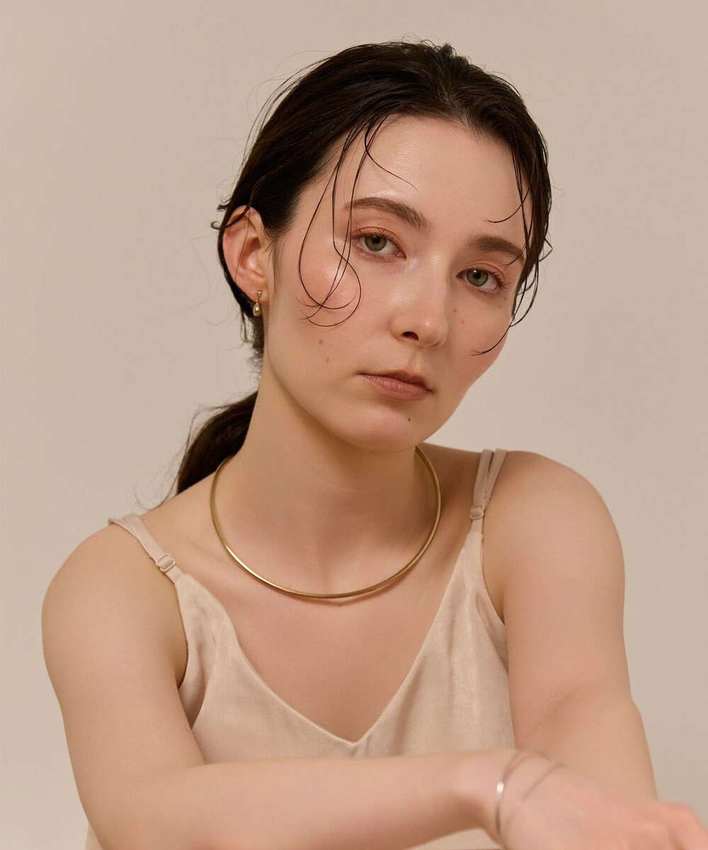 Phoebe 〈金属アレルギー対応〉スイングドロップピアス　ゴールド/ニッケルフリー 