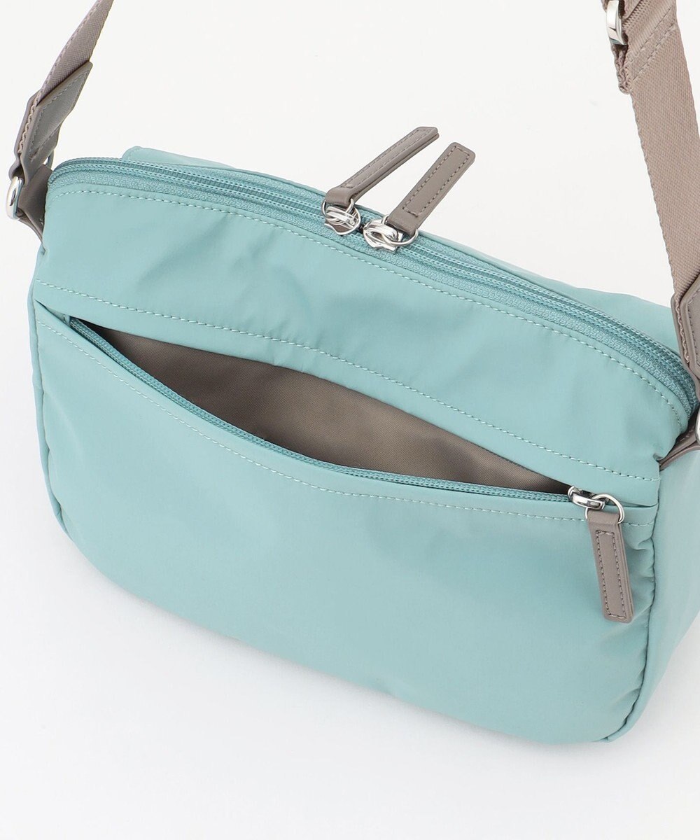 Y'SACCS ダブルタブ　トラベルポシェット 