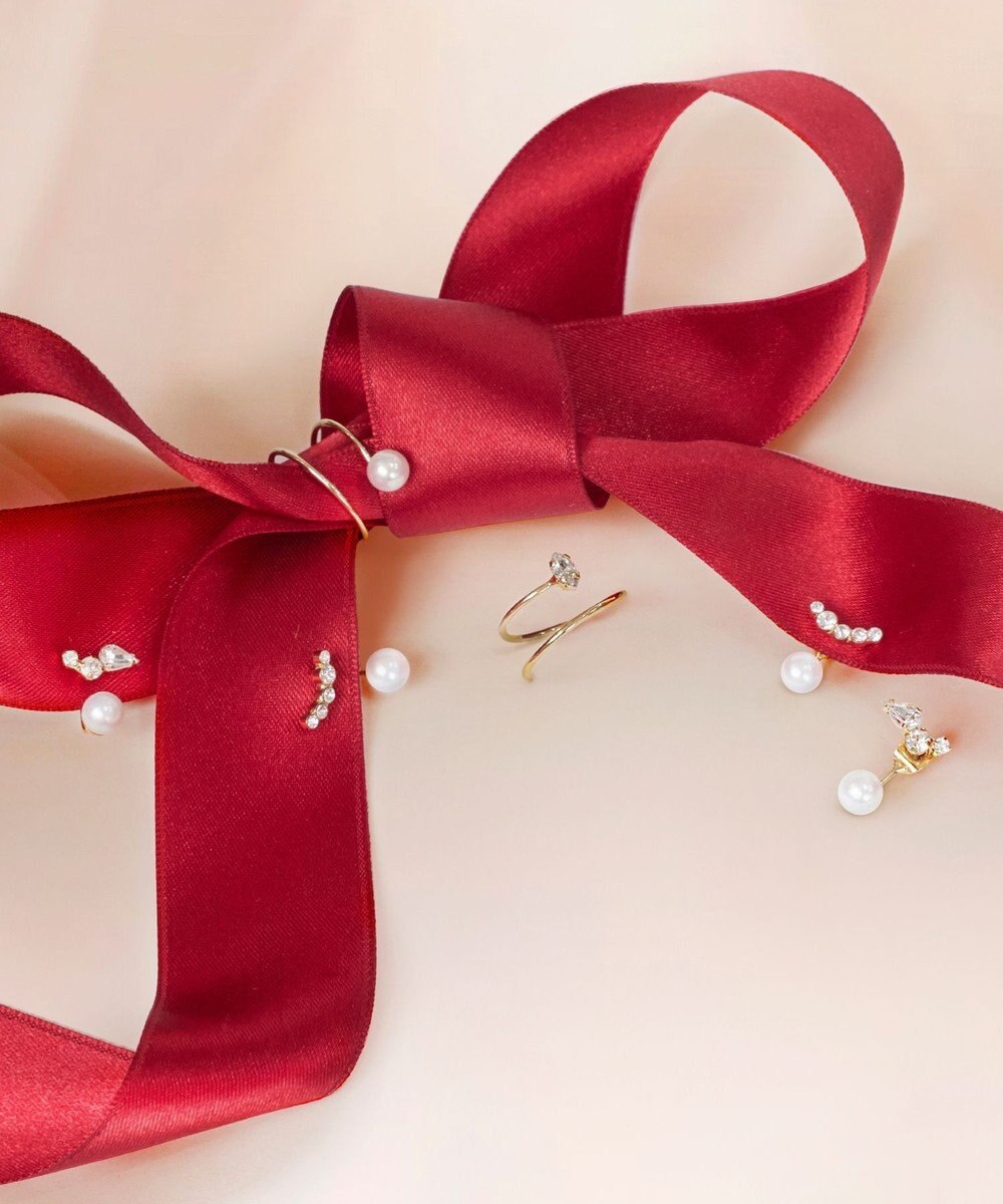 Phoebe ≪TV番組着用商品≫フロートスパイラルビジューリング 