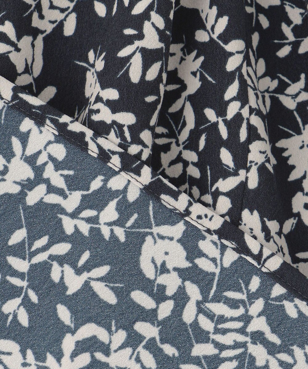 23区 【洗える】シャドーリーフ プリント ブラウス 