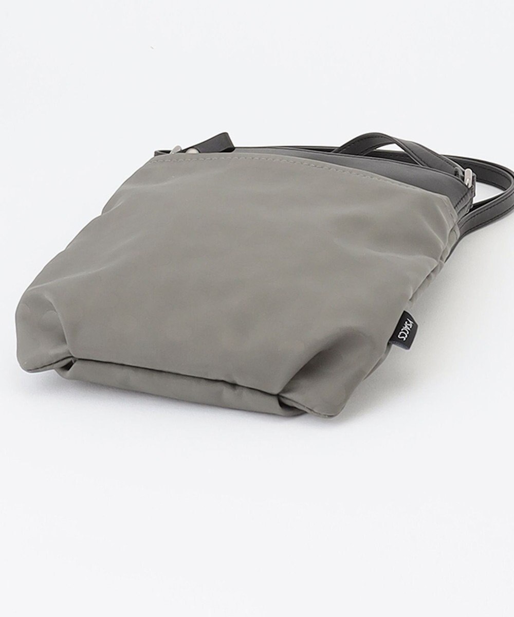 Y'SACCS Polka Dots　タックラウンドショルダー 