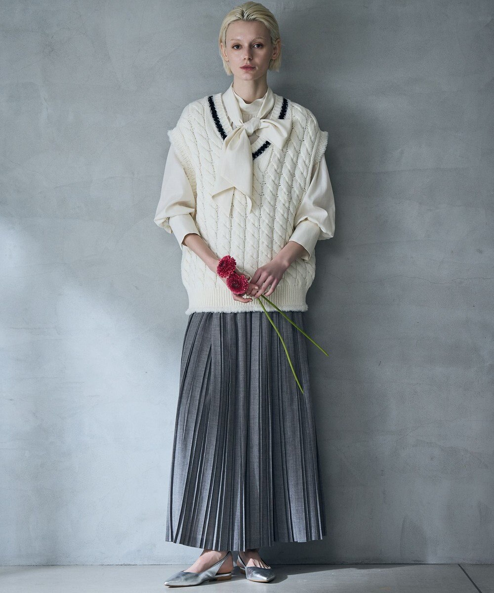 自由区 【カトリエムブーケ】Motif de tricot traditionnel チルデンニットベスト 