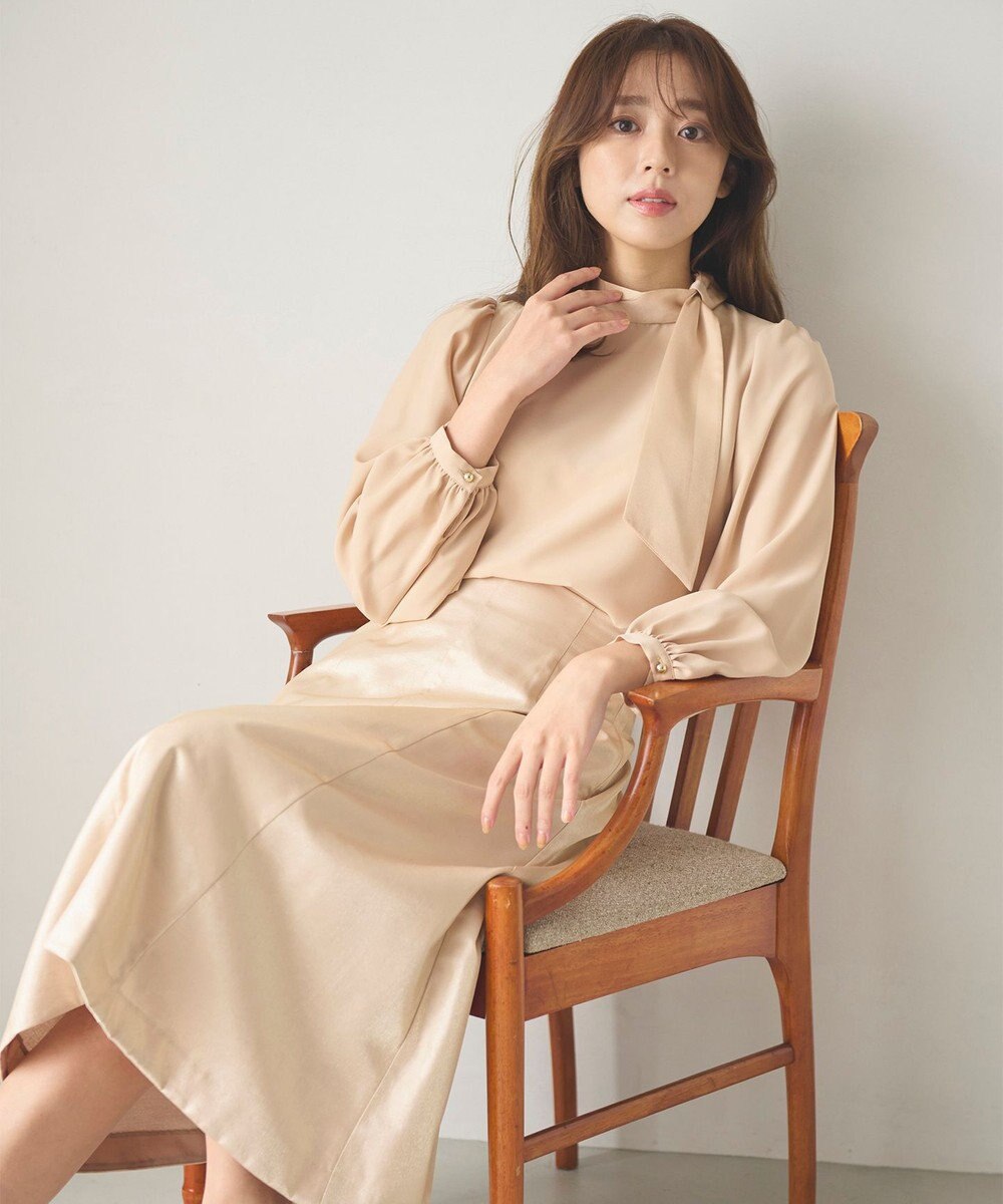 Feroux 【洗える】シャイニーフレアスカート 