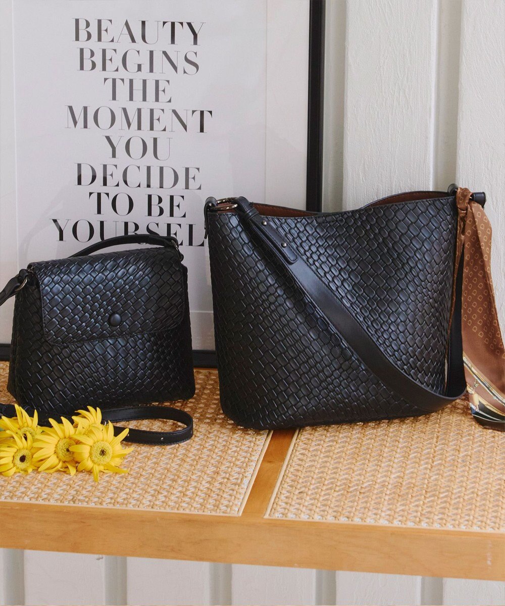 Tiaclasse 【2点セット】編み込み風ショルダーバッグ＋ショルダーポーチ付き 