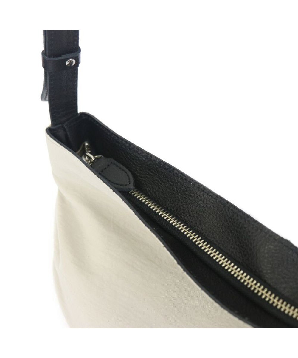 Regalo Felice 【超軽量 / 丸めてしまえてサブバッグにも使える】ショルダー / REGALO 